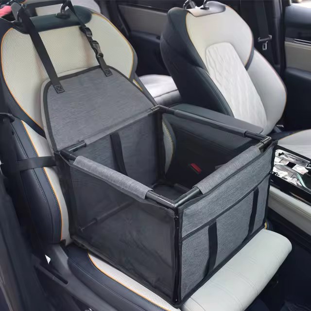PawGuard Elevated Dog Car Seat – Secure & Comfortable Travel for Small Dogs