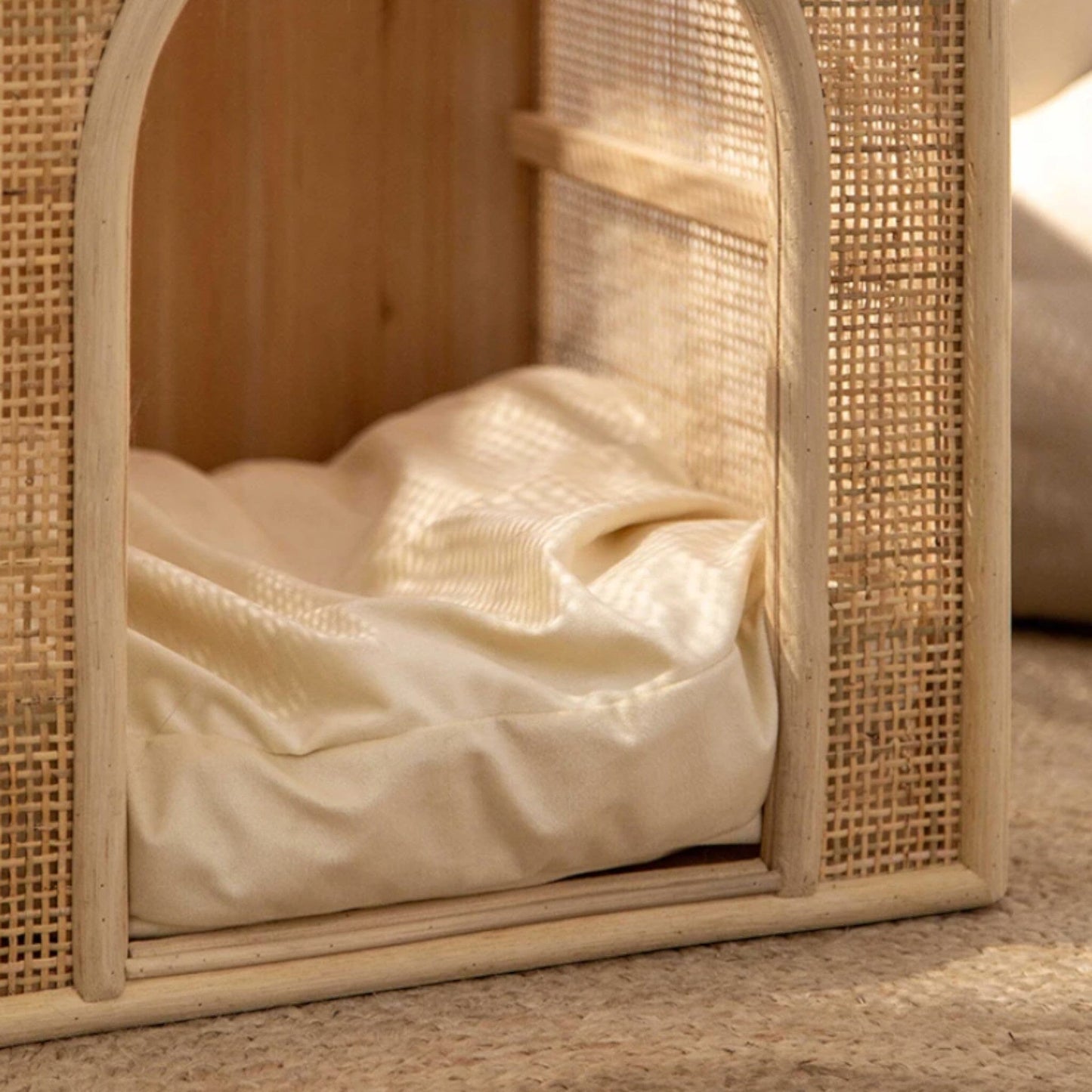 Purrfect Retreat: Handcrafted Rattan Elevated Cat Bed