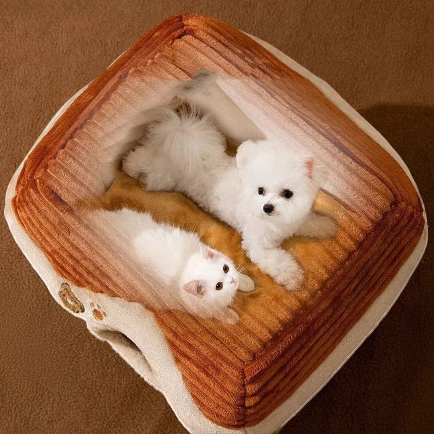 PawPalace: Foldable Waterproof Pet House